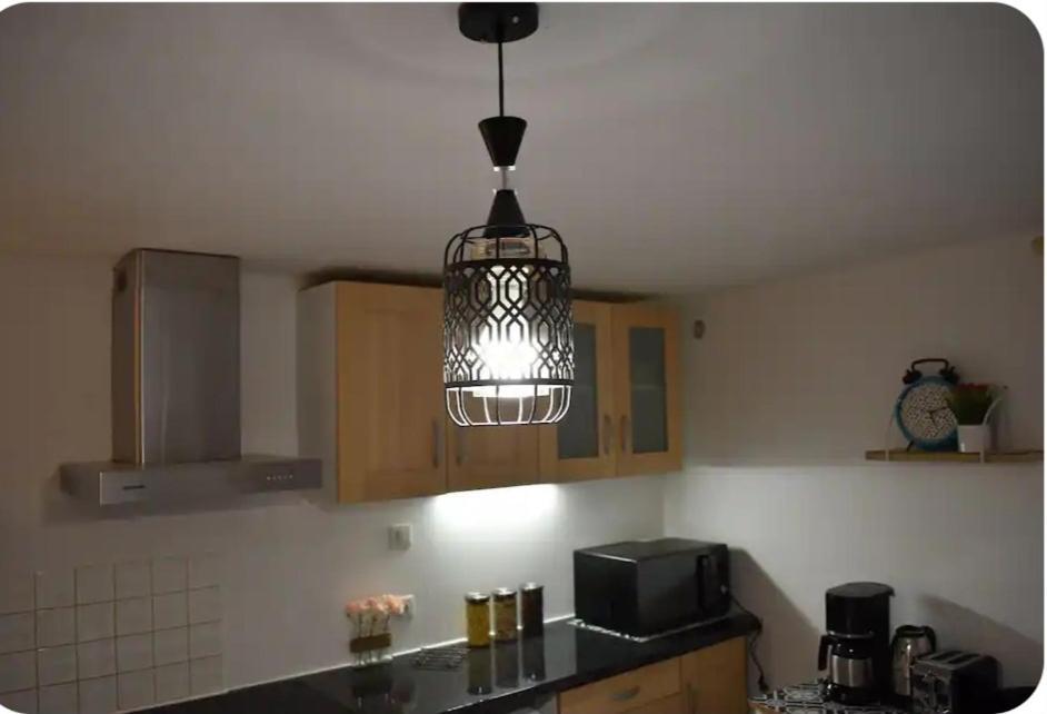 Joli Apartment Proche Du Centre-Ville Поатие Екстериор снимка
