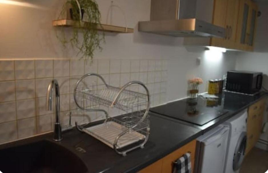 Joli Apartment Proche Du Centre-Ville Поатие Екстериор снимка