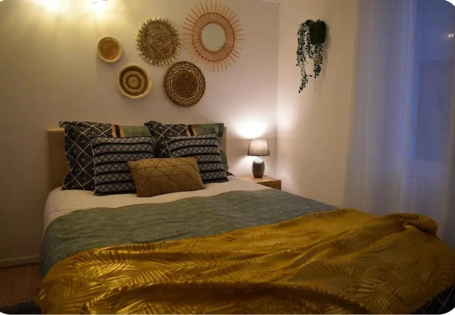 Joli Apartment Proche Du Centre-Ville Поатие Екстериор снимка