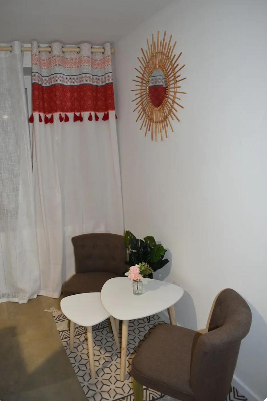 Joli Apartment Proche Du Centre-Ville Поатие Екстериор снимка
